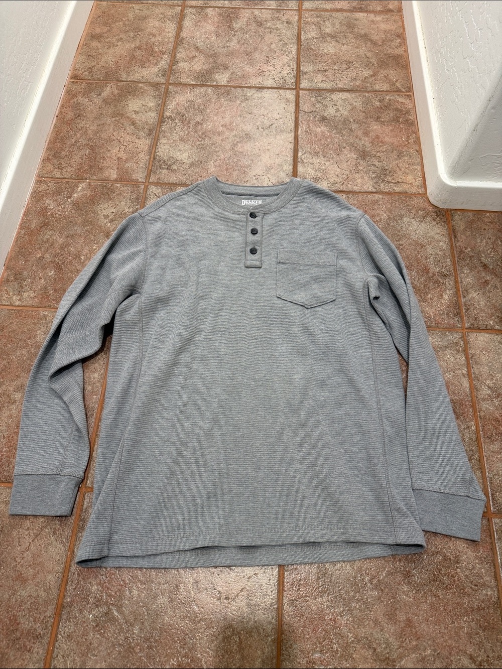 Duluth Trading Co Gray Long-Sleeve Henley with Chest Pocket